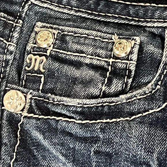 Miss Me Distressed Skinny Jeans Medium Blue Wash Sz 28”/33” - Picture 6 of 14